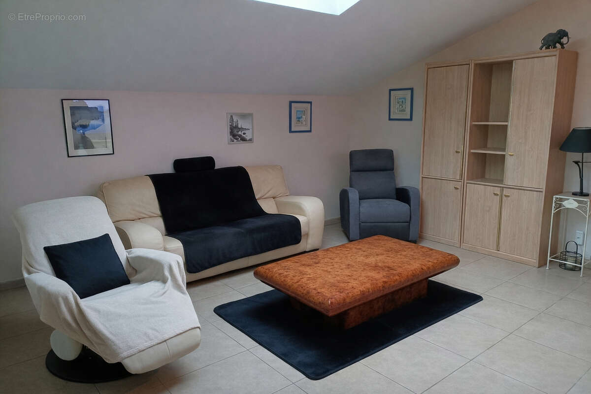 Maison à TONNAY-CHARENTE