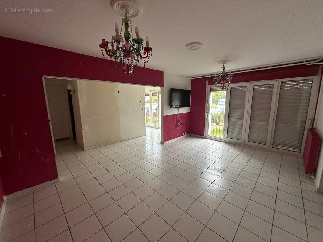 Appartement à LA CHAPELLE-SAINT-LUC