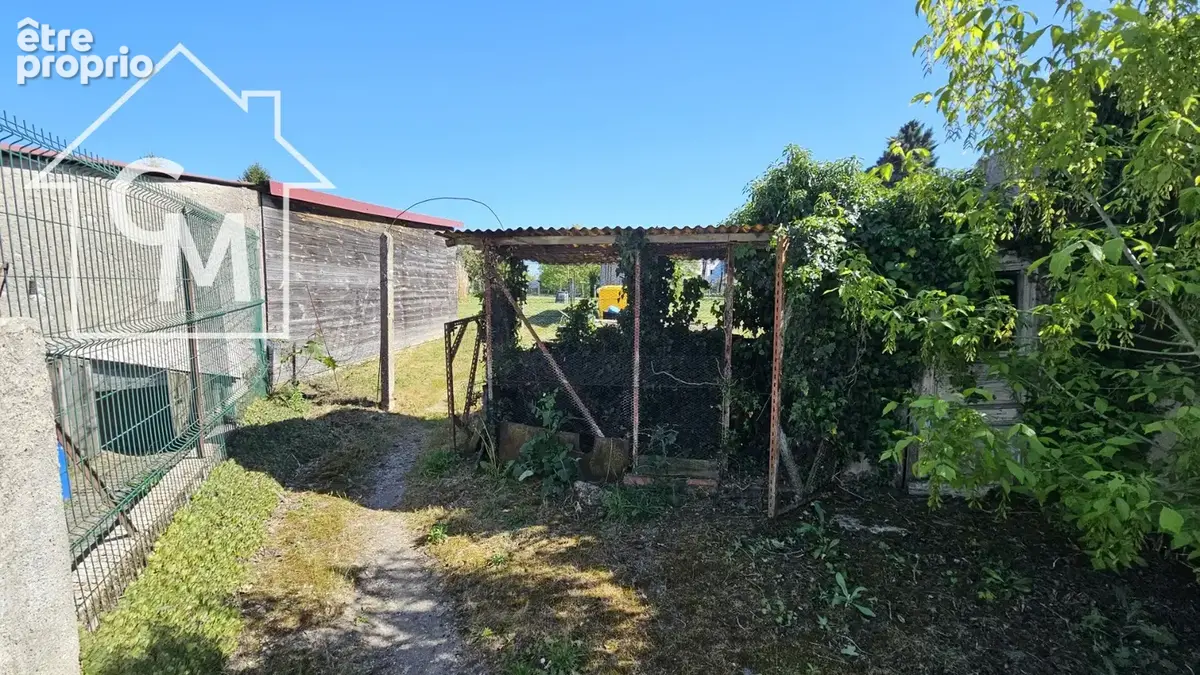 Maison de plain-pied à rénover avec dépendances et terrain de 309 m2 - photo 35