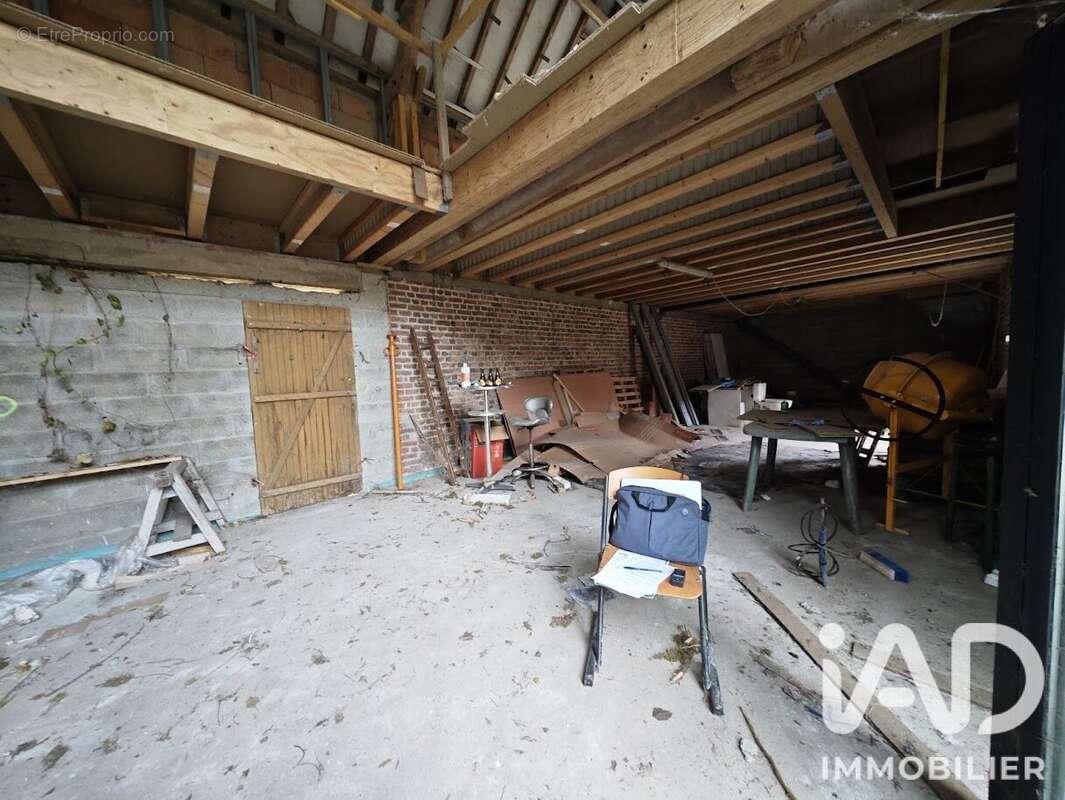 Photo 8