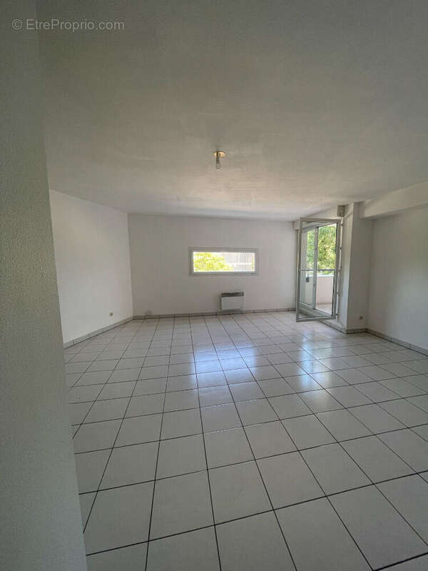 EXCLUSIVITE - Appartement T3 JARDIN BOTANIQUE - Entièrement rénové - photo 2