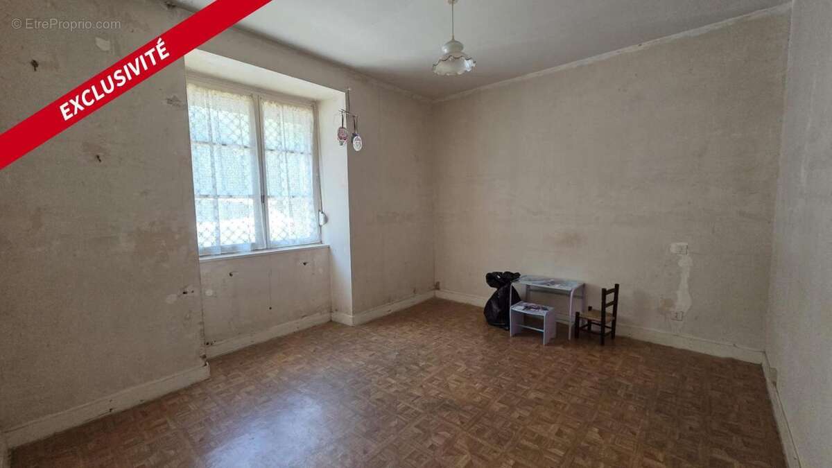 Maison Pierres - A rénover -35610 - Possibilité de 5 chambres - photo 6