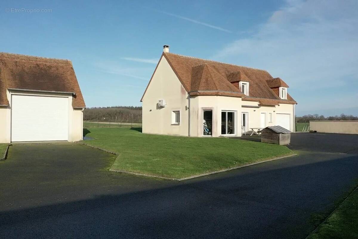 Maison à FRESNEY-LE-VIEUX