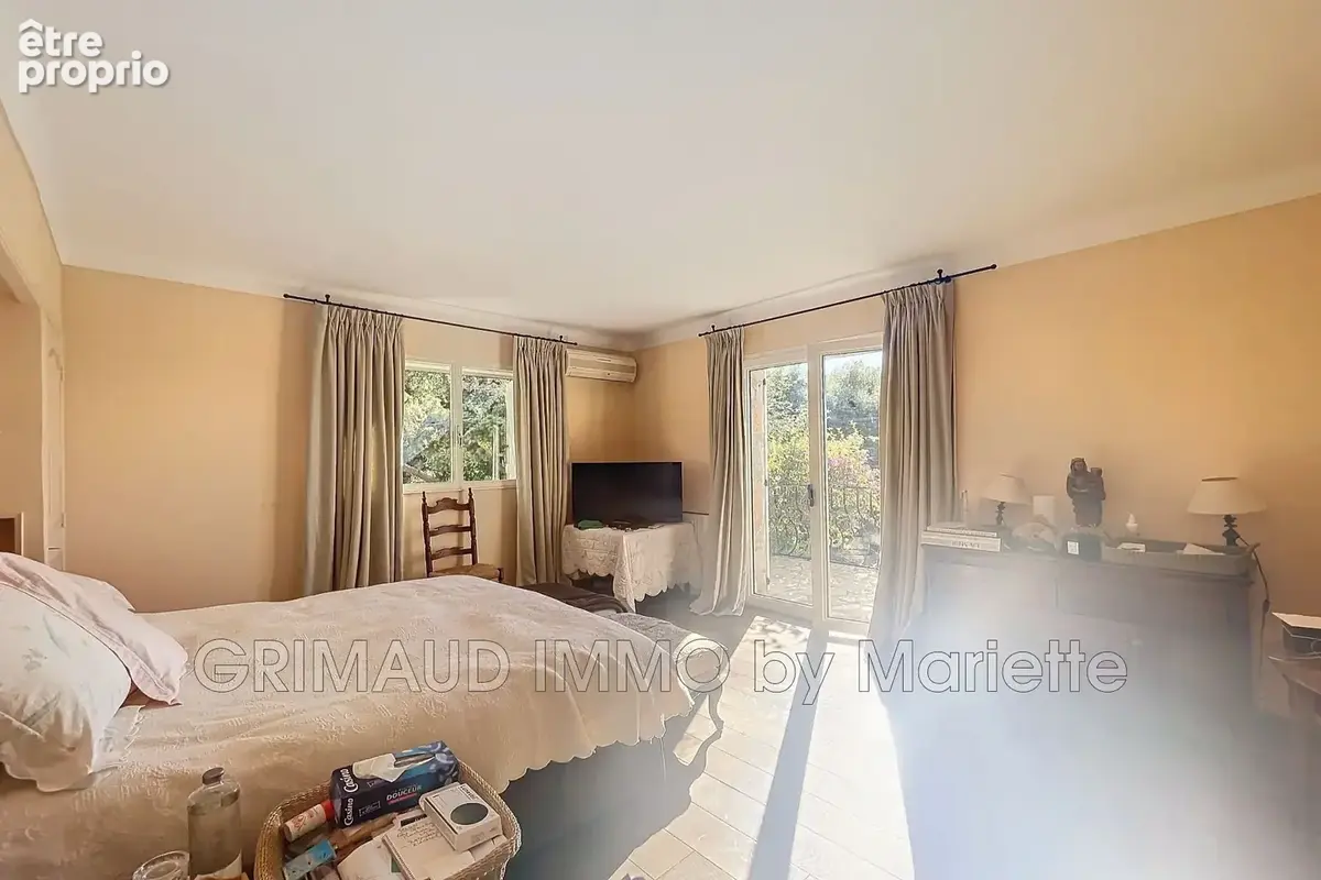 Maison 336 m² à Grimaud  - photo 8