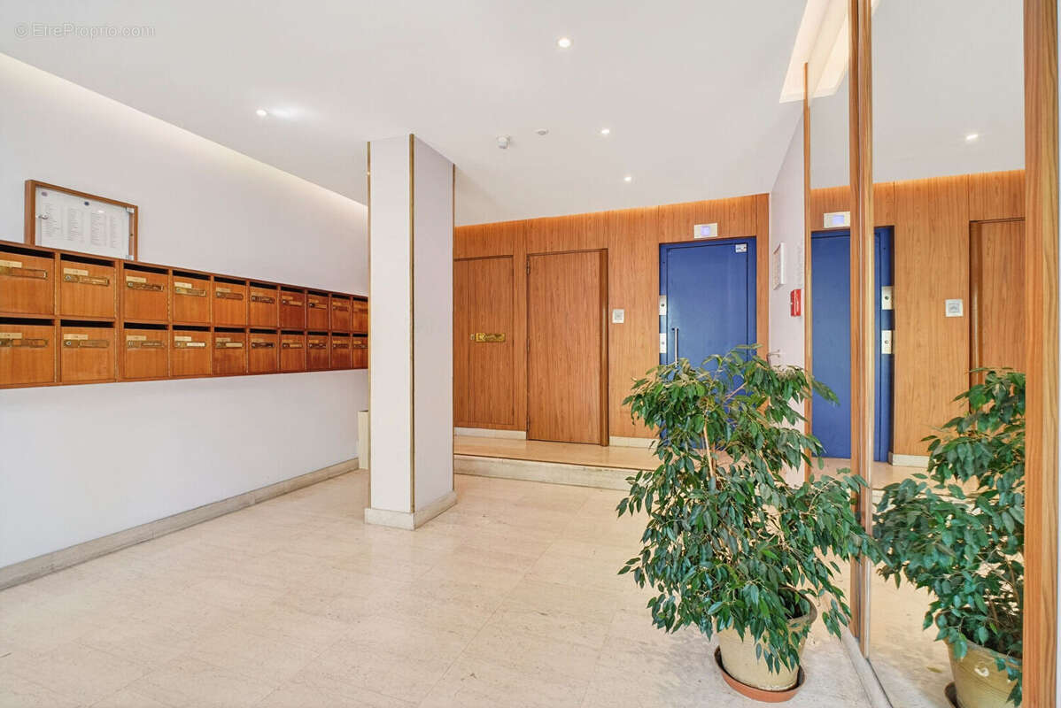 Appartement à PARIS-12E