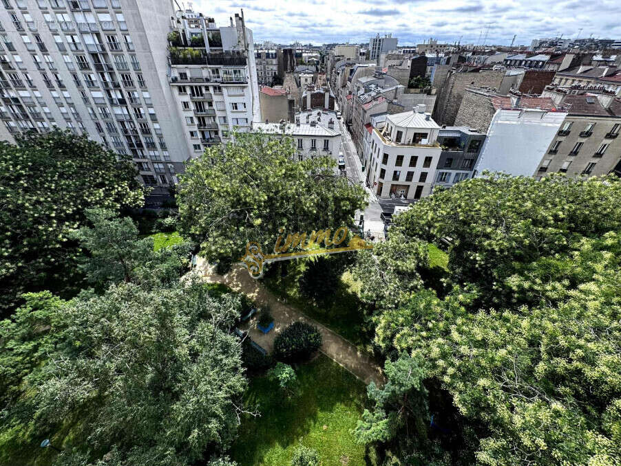 Appartement à PARIS-14E