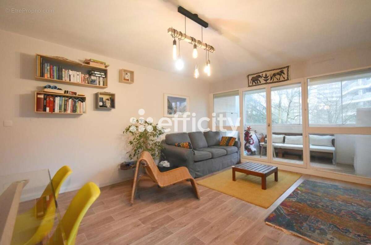 Appartement à VELIZY-VILLACOUBLAY