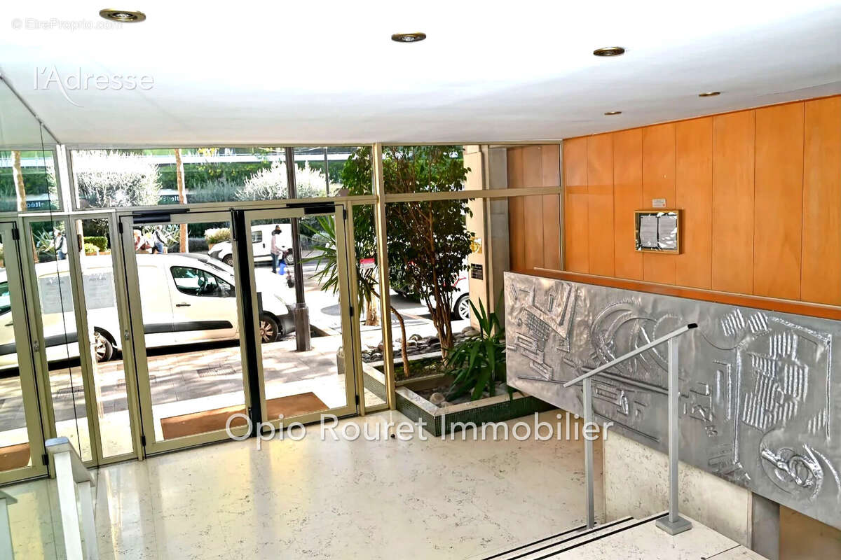 Appartement à LE CANNET