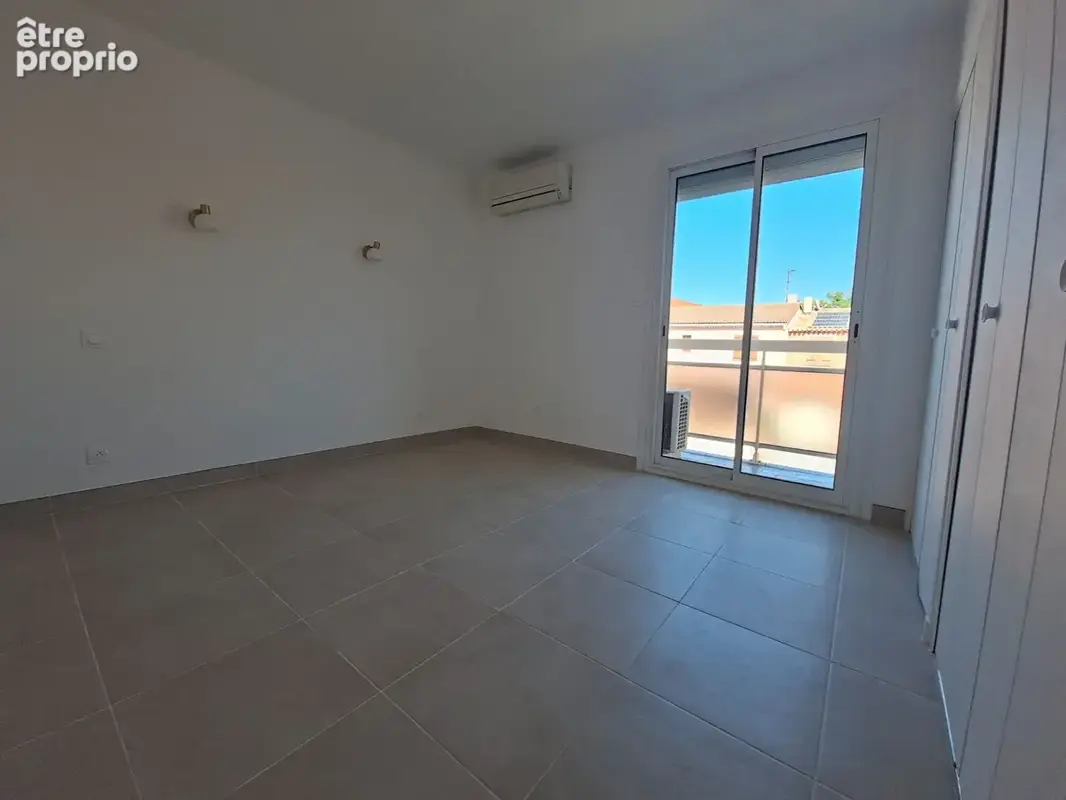 Perpignan SUD T4 de 107,51m2 avec parking, garage, terrasse et balcon - photo 9