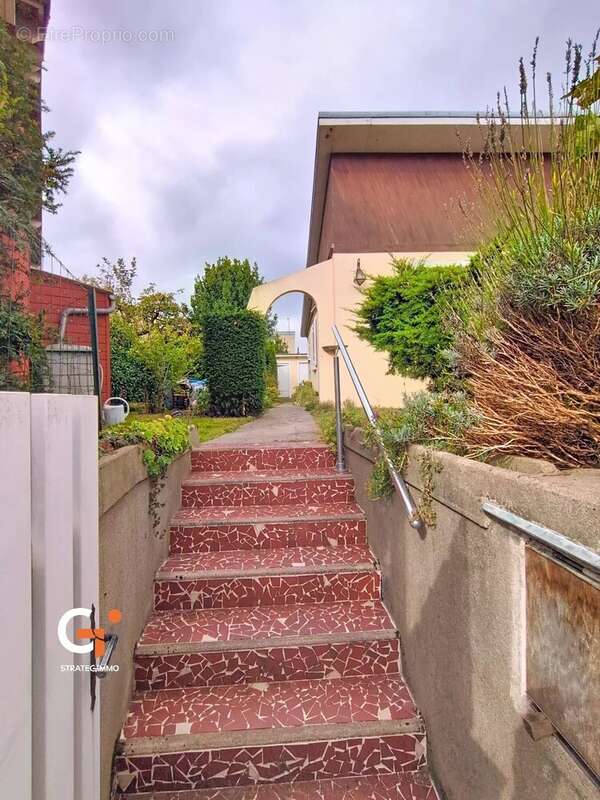 Maison à SOTTEVILLE-LES-ROUEN