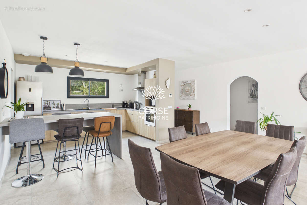 Maison à BONIFACIO
