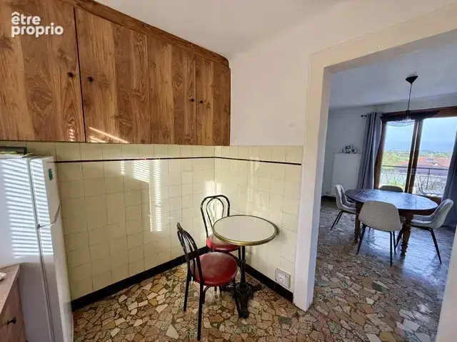 Divonne-les-Bains   T4 de 94 m2 avec balcon, cave et 2 stationnements - photo 10