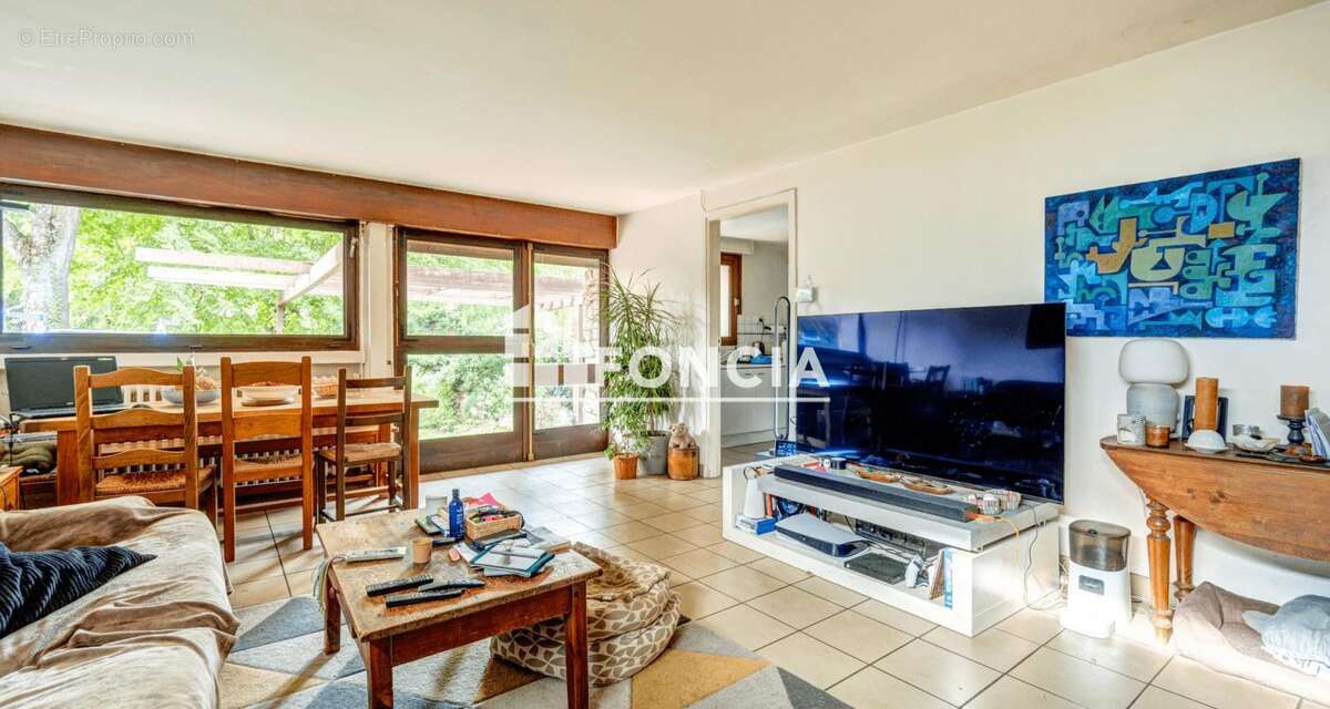 Maison à L&#039;ETANG-LA-VILLE