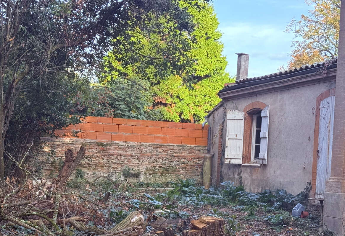 Maison à LAPEYROUSE-FOSSAT