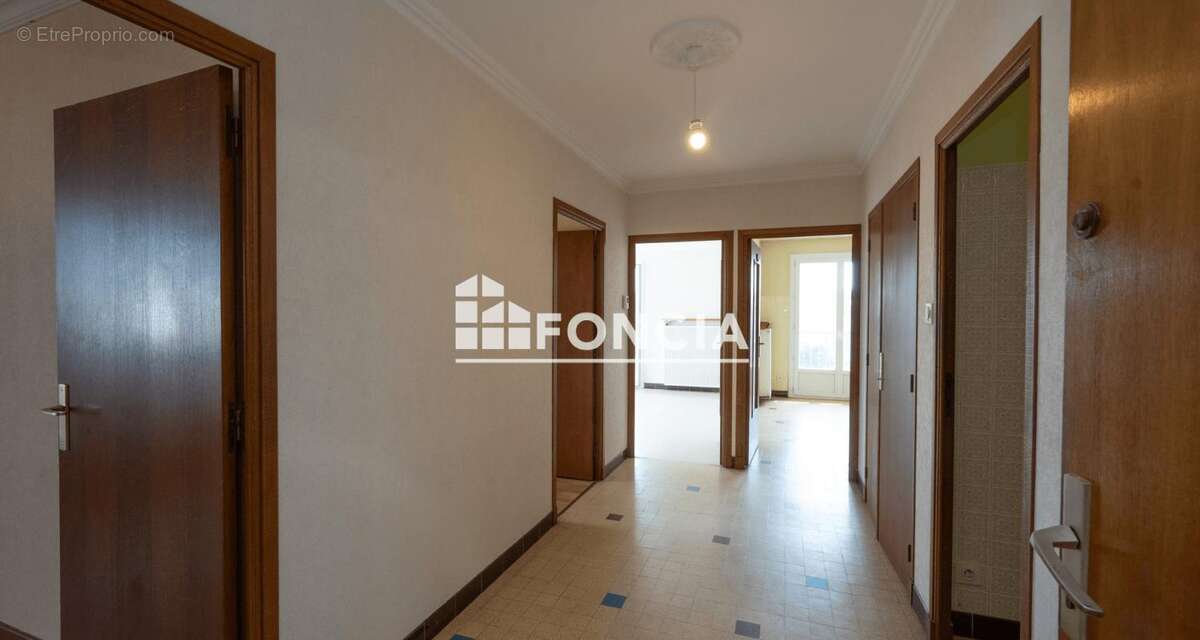 Appartement à BOURG-LES-VALENCE