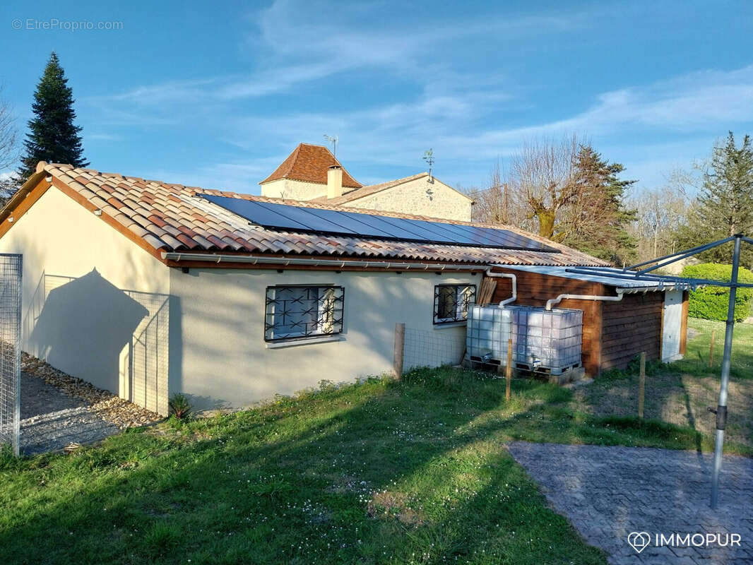 Maison 206 m² à Saint-Meard-De-Gurcon  - photo 9