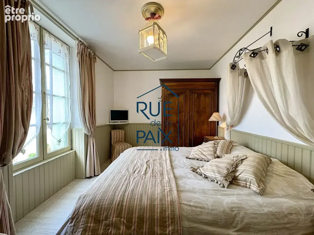 Maison 7 pièces 248 m² à vendre à Marigny-Brizay (86380) - photo 4