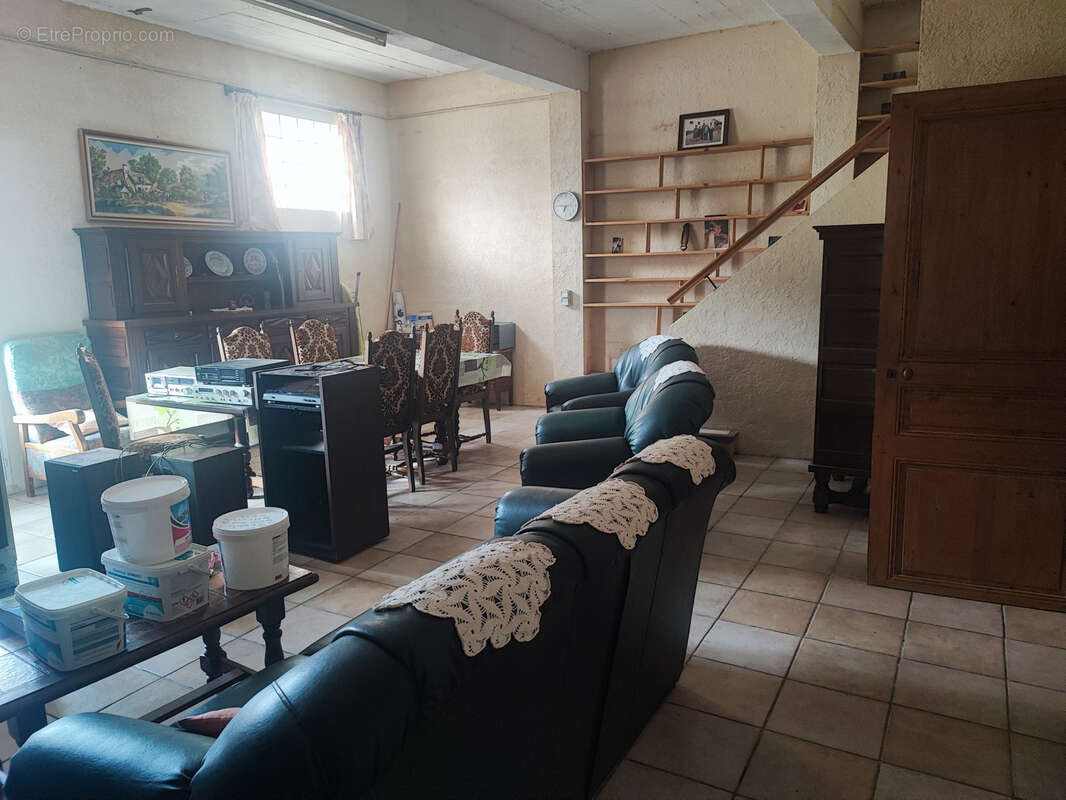 Maison à PEYRIAC-MINERVOIS