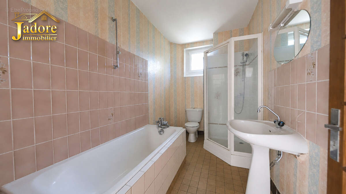 immeuble + local commercial - photo 17