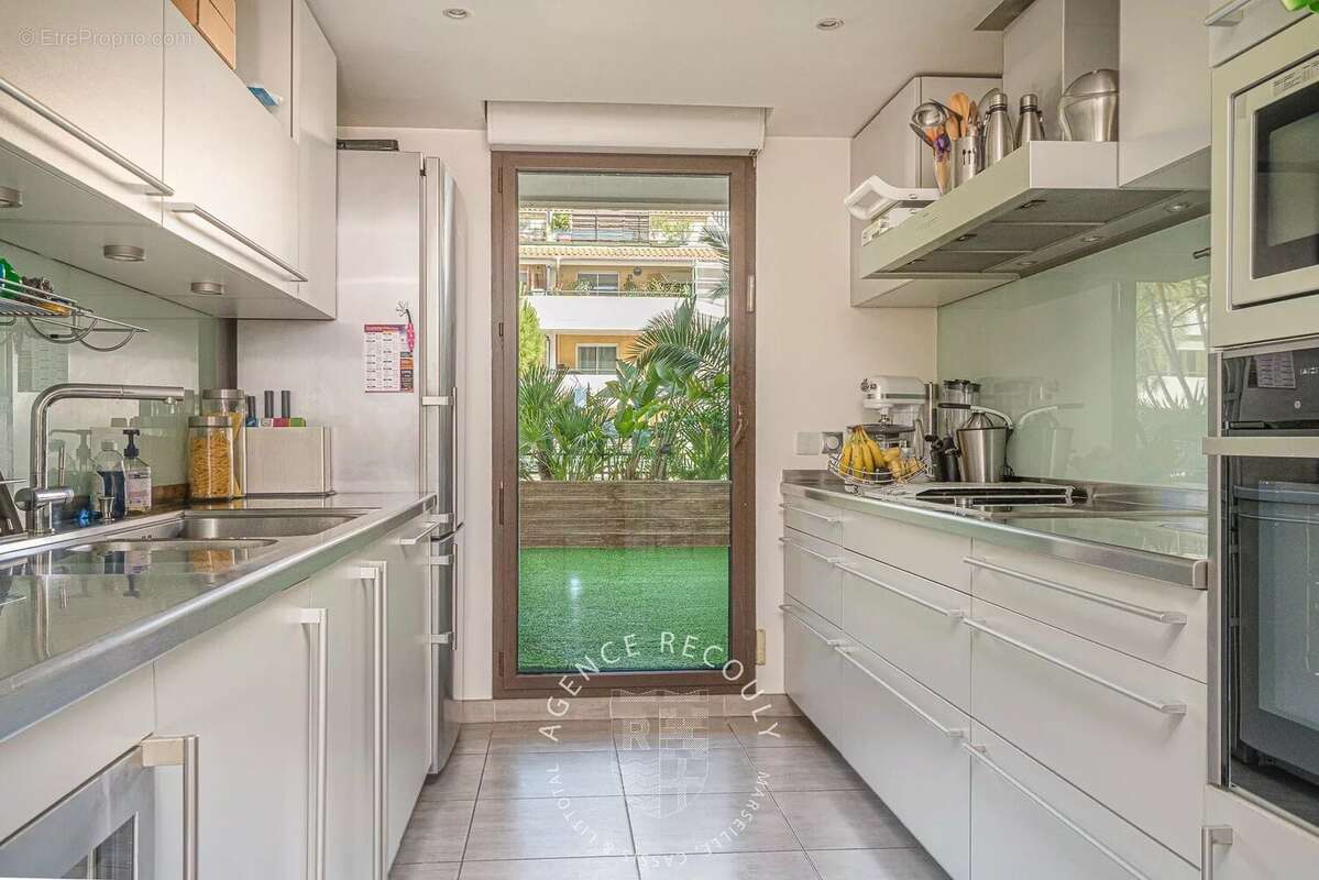 Appartement à MARSEILLE-8E
