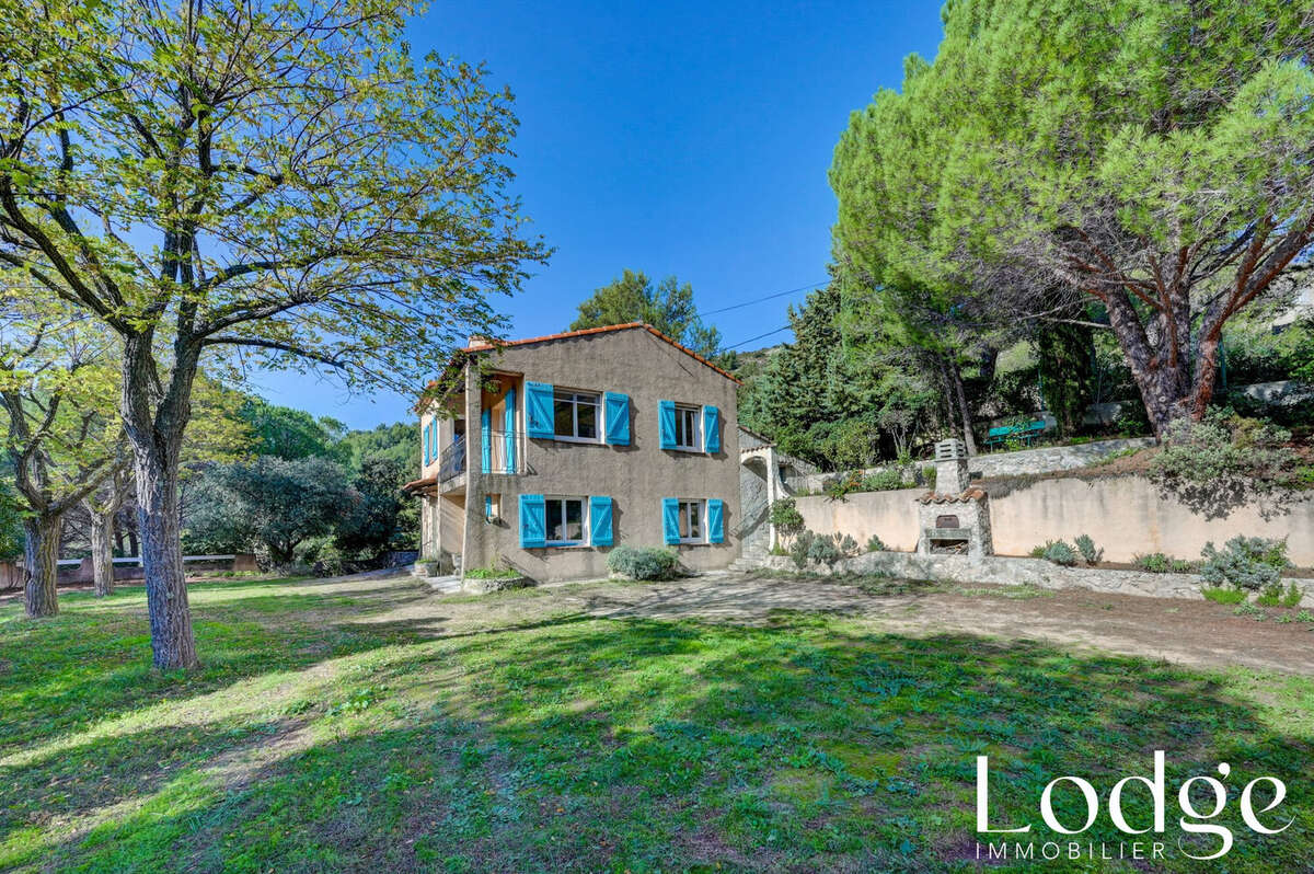 Maison à SIMIANE-COLLONGUE