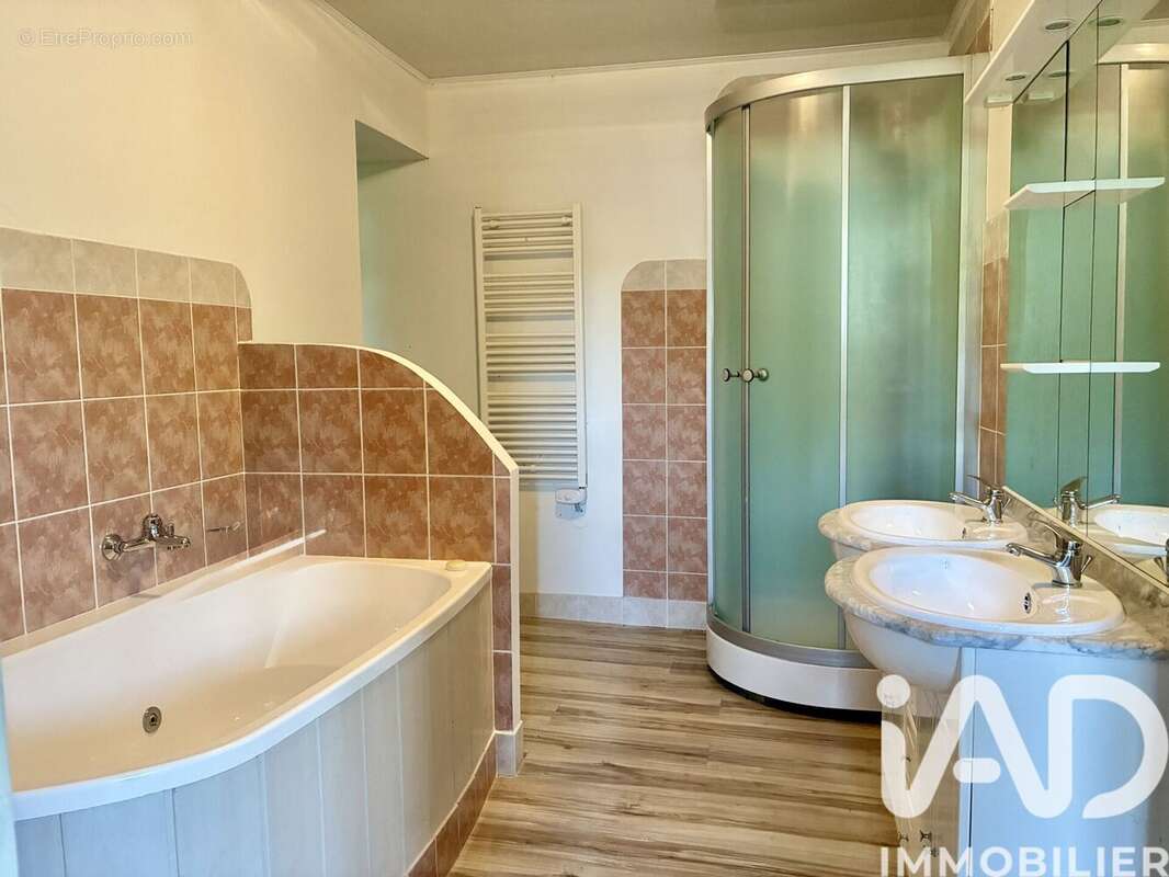 Maison 157 m² à Therines  - photo 7