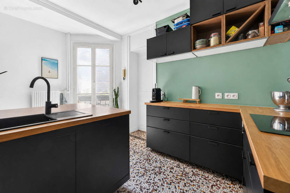 Appartement à PARIS-19E
