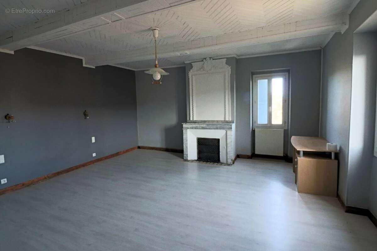 Maison à VIC-EN-BIGORRE