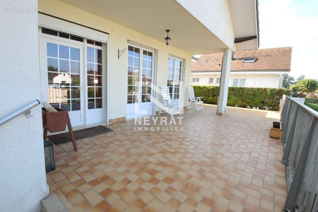 Maison à PIERRE-DE-BRESSE