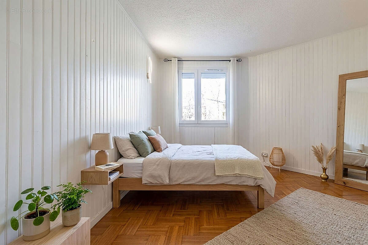 Agence immobiliere laforet - "kaki" - co-exclusivite - annecy / cran-gevrier - appartement t5 traversant de 100,91 m² - loggia - - photo 5