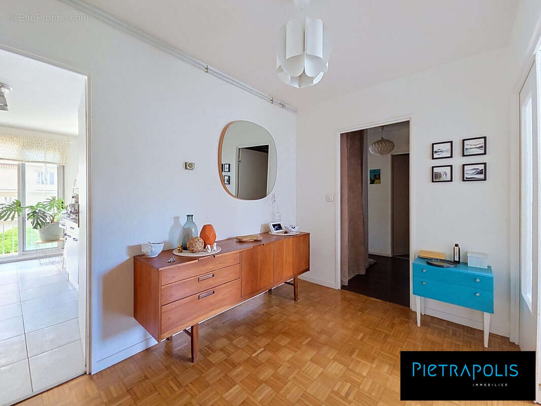 Appartement 71 m² à Lyon-8e  - photo 8