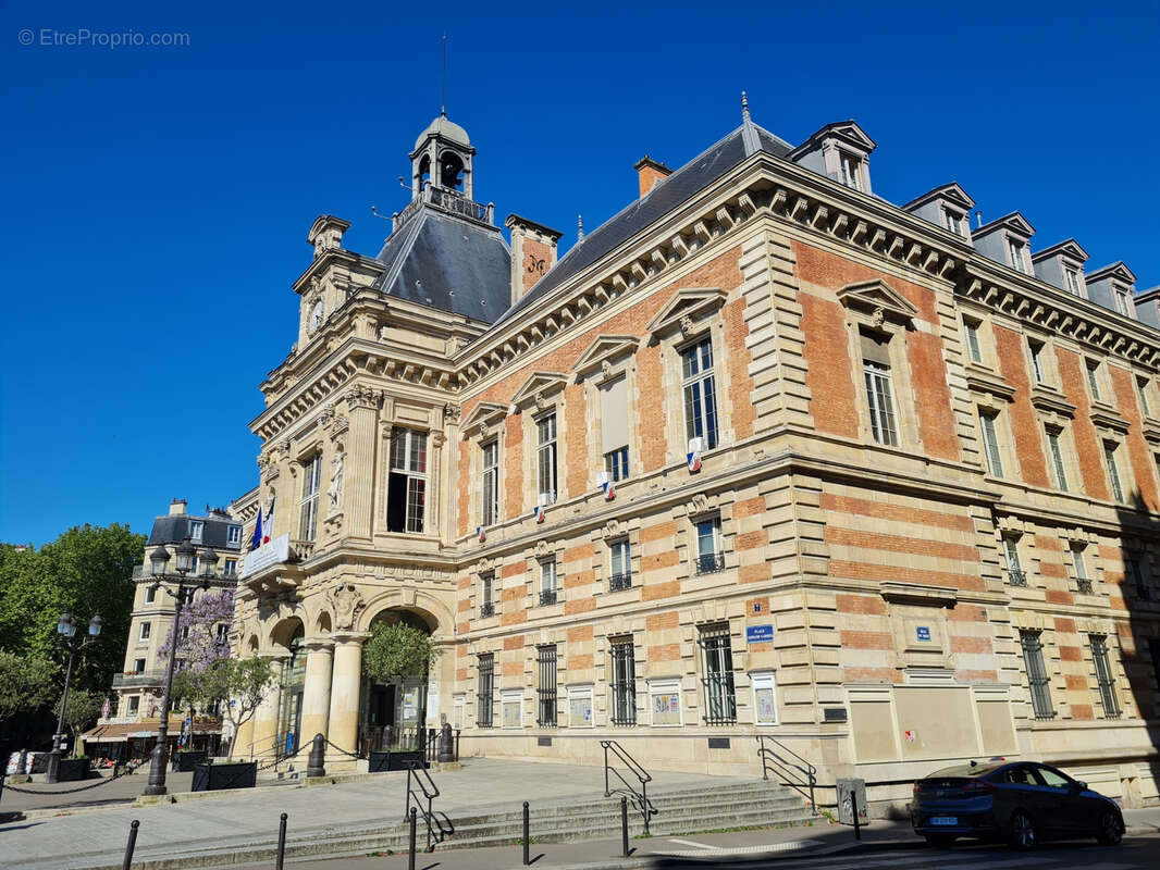 Commerce à PARIS-19E