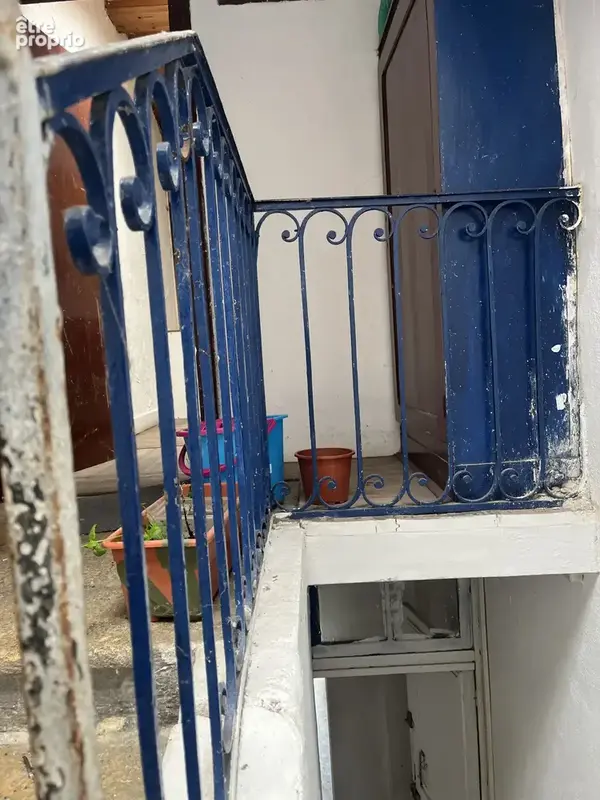 Immeuble à rénover-Gros potentiel locatif dans le centre de la commune à proximité des quais - photo 2