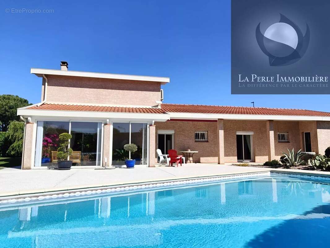 Maison à GRATENTOUR