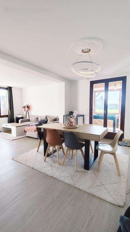 Maison à FONTENAY-LE-PESNEL