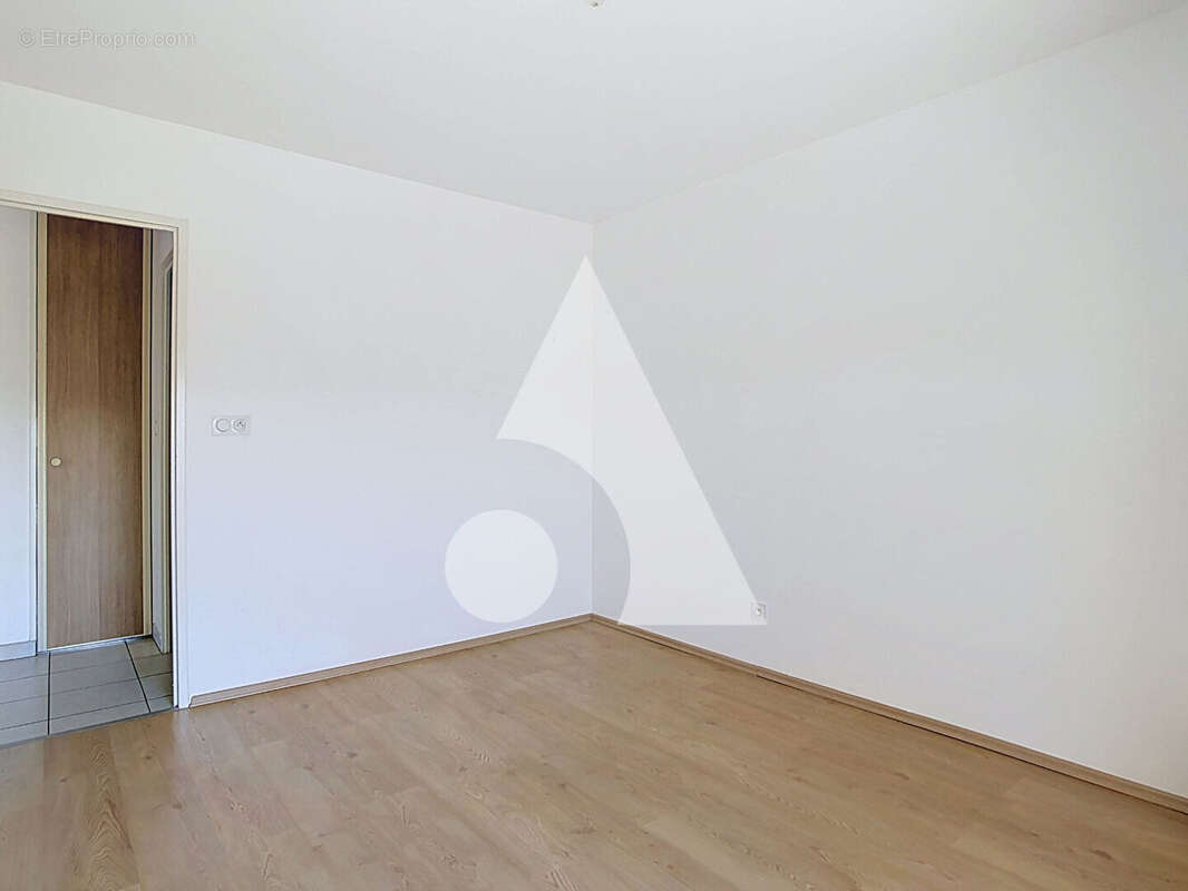 Appartement à SAINT-SYMPHORIEN-SUR-COISE