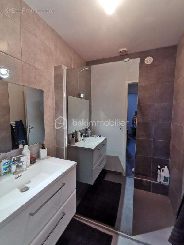 Appartement à COGNAC