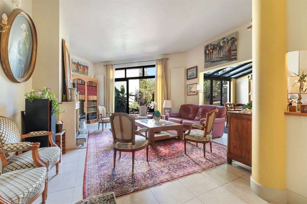 Maison à BOULOGNE-BILLANCOURT