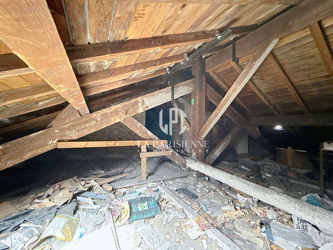 Appartement à PARIS-19E