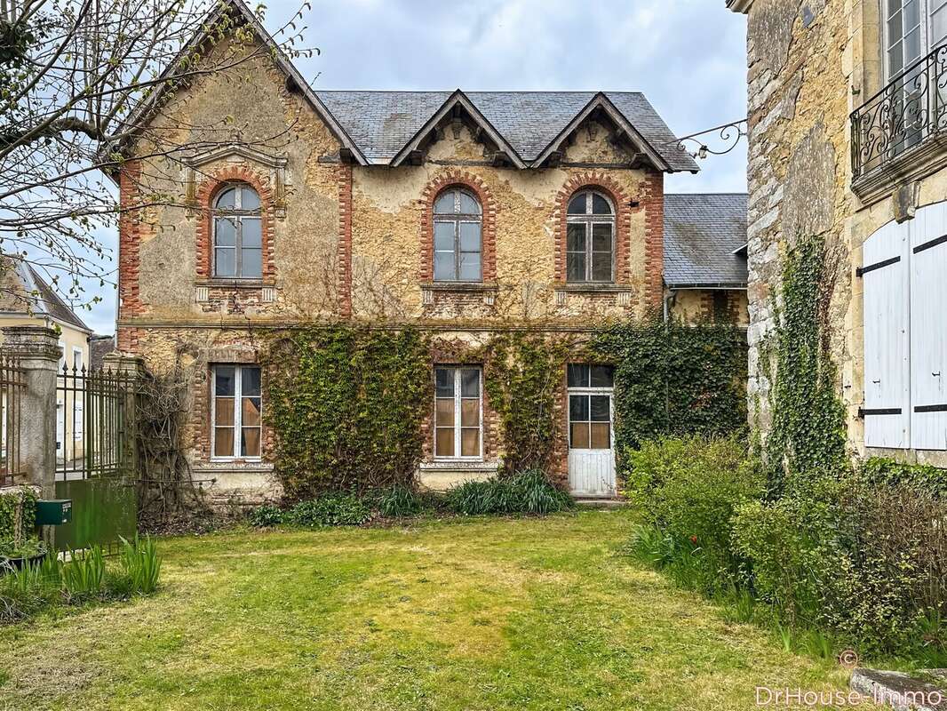 272 m² à Nogent-Le-Bernard  - photo 12