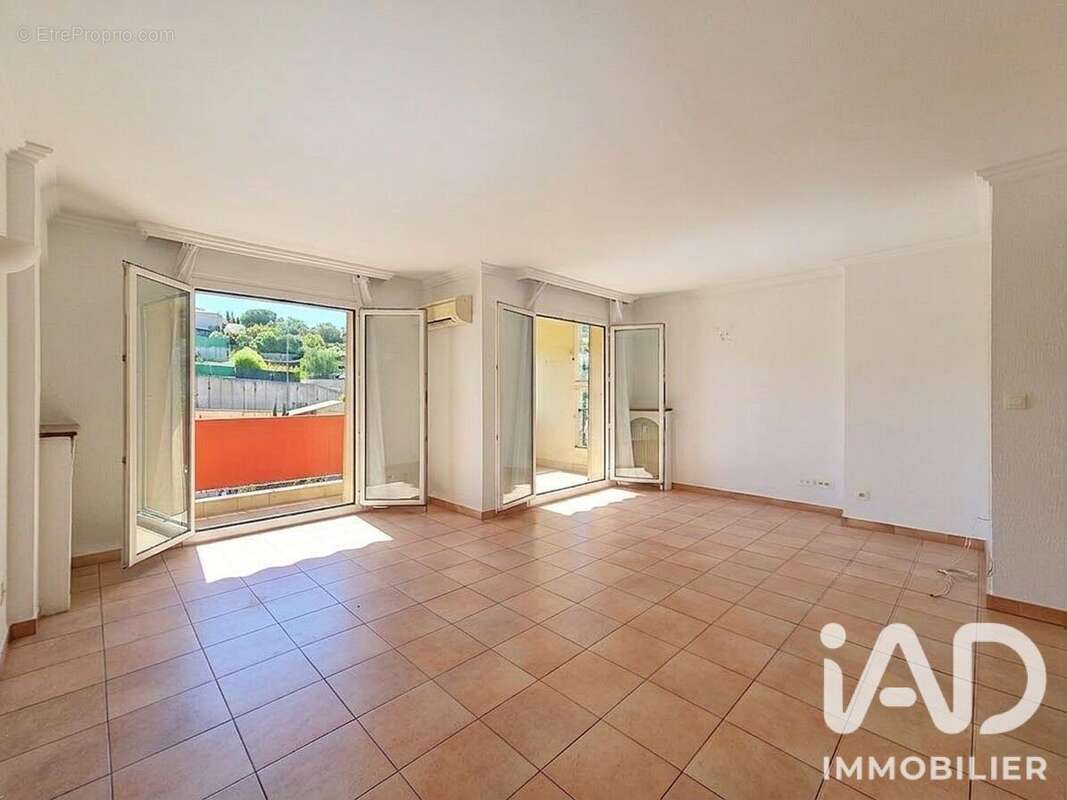 Photo 8 - Appartement à VALLAURIS