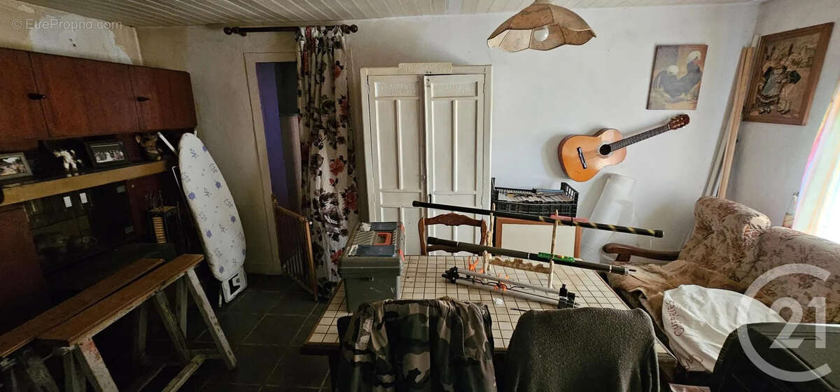 Maison à MONTHARVILLE