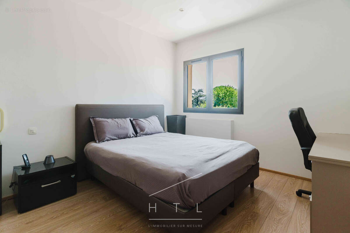 Maison contemporaine de 420 m2 avec piscine à Écully - photo 19