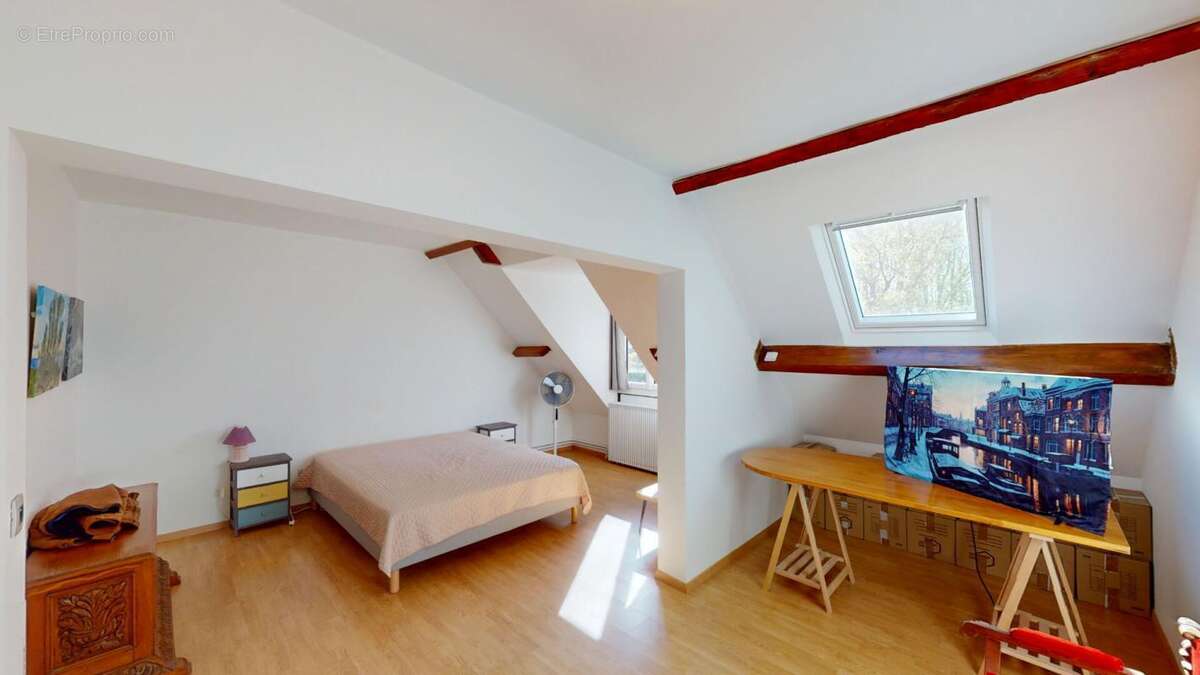Maison Vignoux Sur Barangeon 5 pièce(s) 142 m2 - photo 9