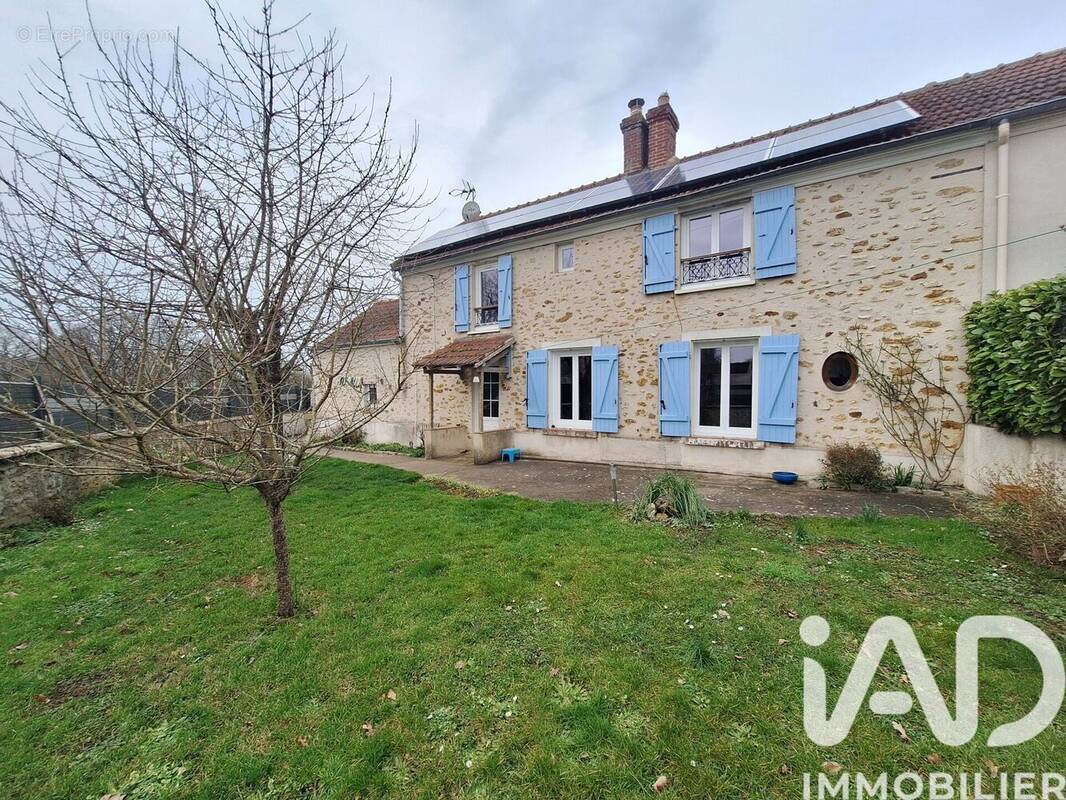 Photo 1 - Maison à SAINT-GERMAIN-SOUS-DOUE