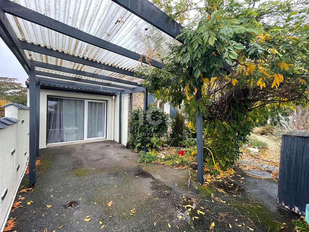 Maison à LA CHEVROLIERE