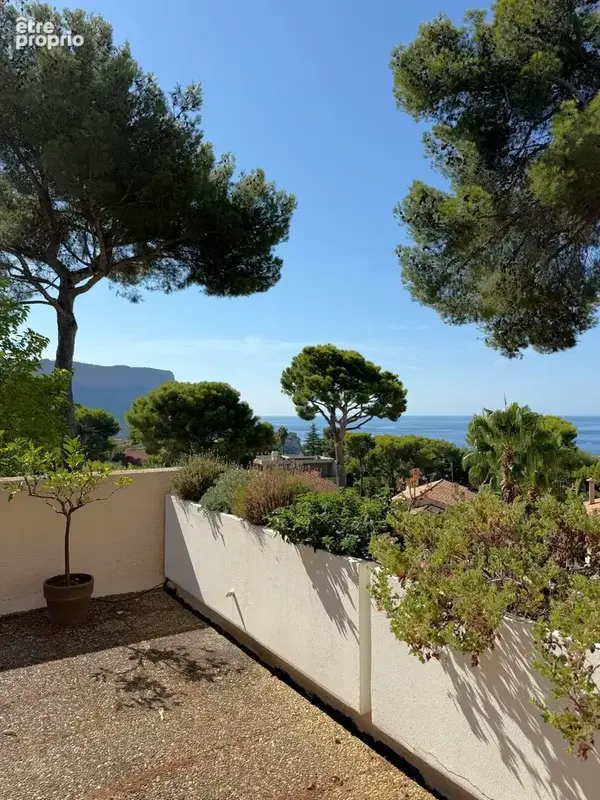 Cassis - T4 en duplex avec jardin privatif et garage dans résidence fermée - photo 12