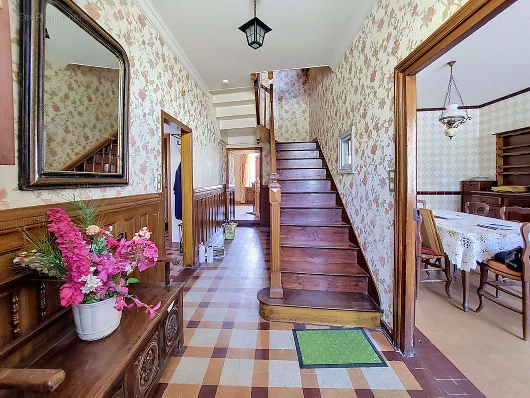 PLOUARET : Maison familiale en pierre à rénover - photo 5