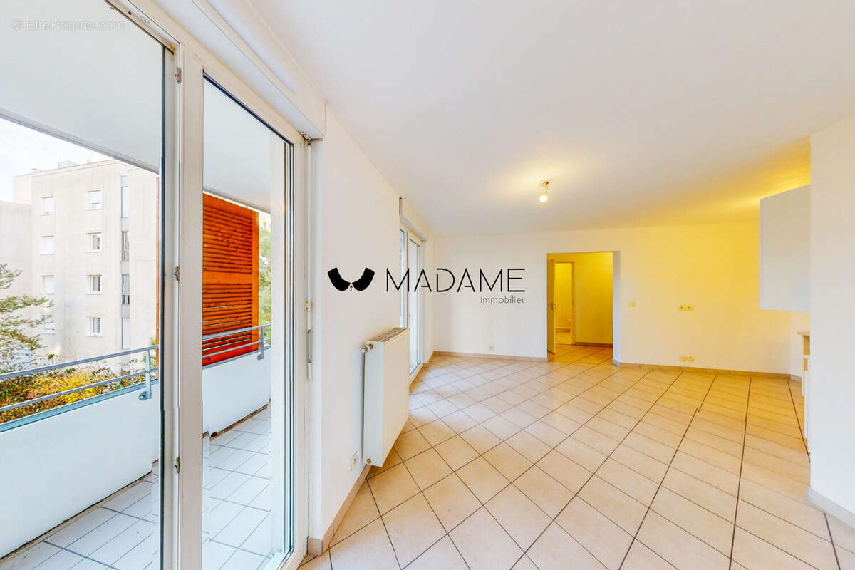 Salon cuisine - Appartement à GRENOBLE