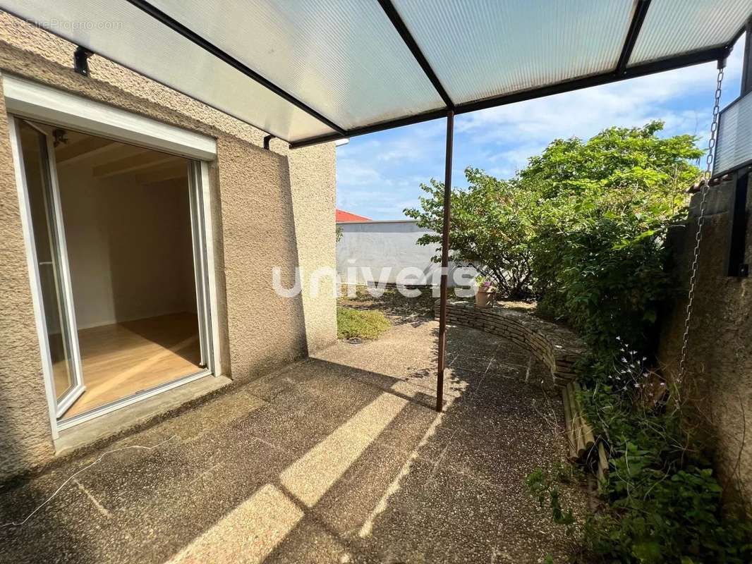 Maison à PORTES-LES-VALENCE